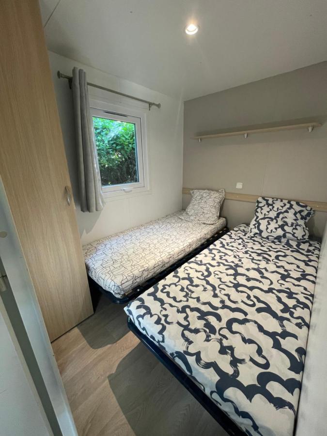 Mobil-Home Au Pied Du Luberon La Roque-d'Antheron Luaran gambar