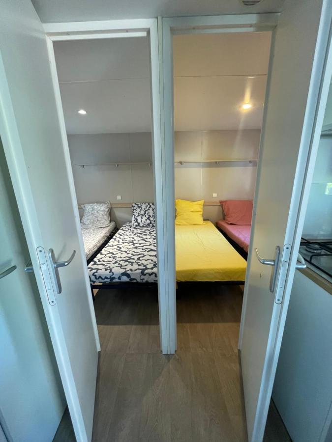 Mobil-Home Au Pied Du Luberon La Roque-d'Antheron Luaran gambar
